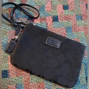 Vintage Coach Y2K Signature Logo Black Wristlet